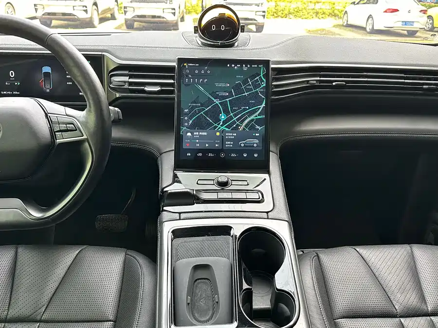 900x675_0_q87_c42_autohomecar__ChxpVWjbWtuAKNofAAulQkBI-fo371.jpg.webp Used NIO ES8 2018 model 355KM base version six-seater version