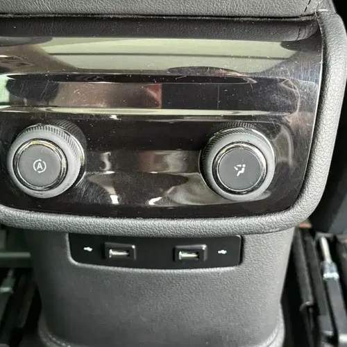 900x675_0_q87_c42_autohomecar__ChxpVWjbWuOAS-NlAAp2WLdBbzU871.jpg.webp Used NIO ES8 2018 model 355KM base version six-seater version