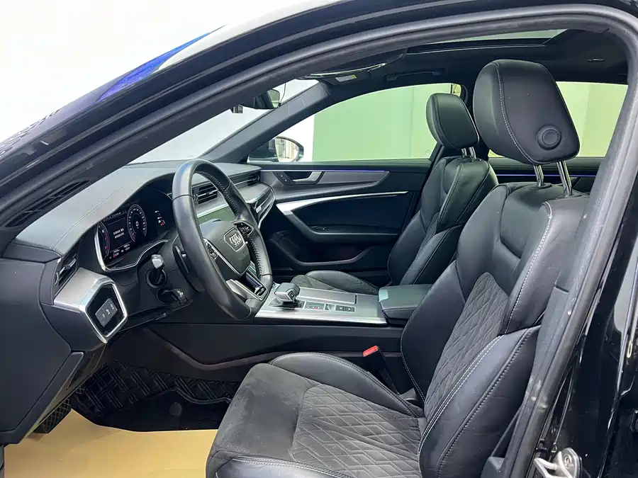 900x675_0_q87_c42_autohomecar__ChxpVWjg9hCAMHPKAAnnLlra2VA371.jpg.webp Used Audi A6L 2020 55 TFSI quattro exclusive dynamic model