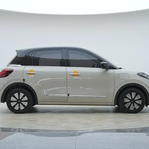 900x675_0_q87_c42_autohomecar__ChxpVWk-ZY6AO1SbAAUz5D7OCt8994.jpg.webp Used Wuling Bingo 2023 model 333km Yuexiang+ model