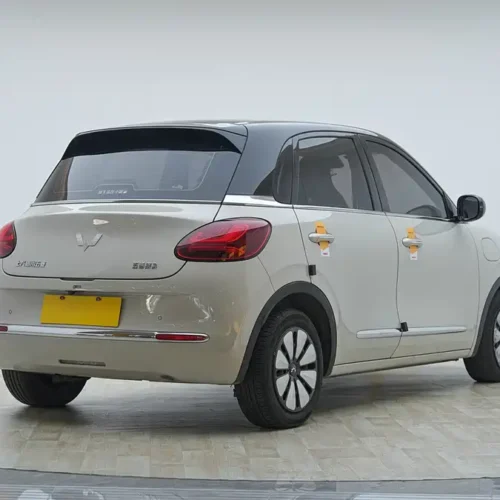 900x675_0_q87_c42_autohomecar__ChxpVWk-ZYyATrkXAAWXRH2VoPw710.jpg.webp Used Wuling Bingo 2023 model 333km Yuexiang+ model