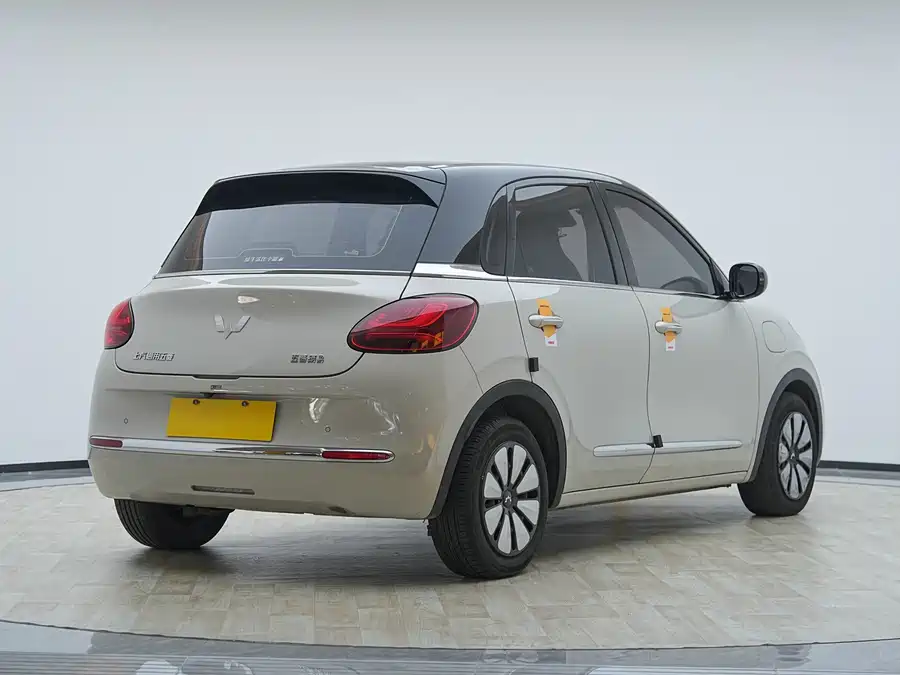 900x675_0_q87_c42_autohomecar__ChxpVWk-ZYyATrkXAAWXRH2VoPw710.jpg.webp Used Wuling Bingo 2023 model 333km Yuexiang+ model