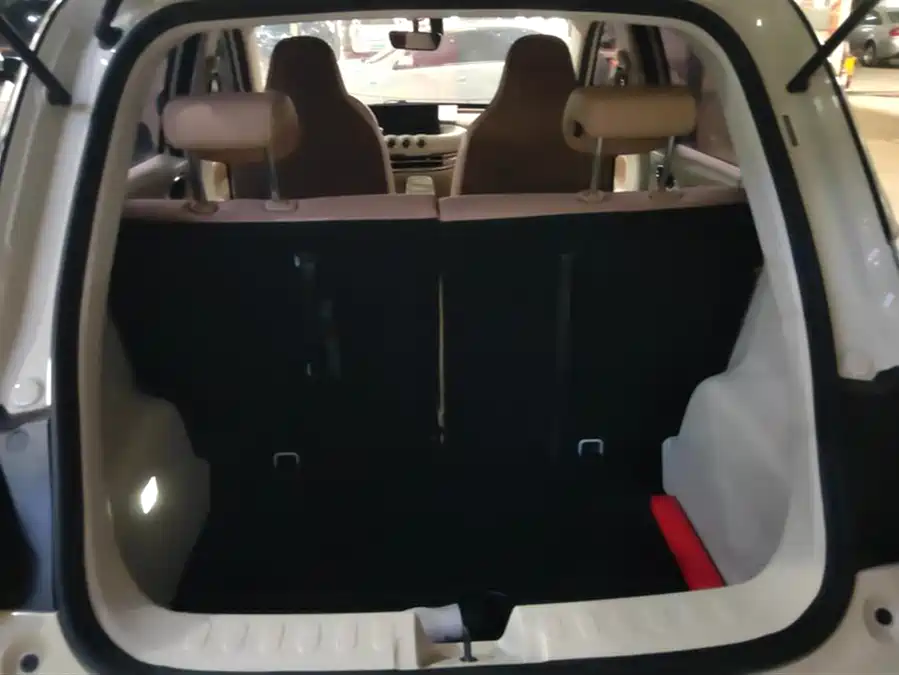 900x675_0_q87_c42_autohomecar__ChxpVWk-pZ6AZ4x6AAD-TgI30Os692.jpg.webp Used Wuling Bingo 2025 model 333km Lingxi exclusive model