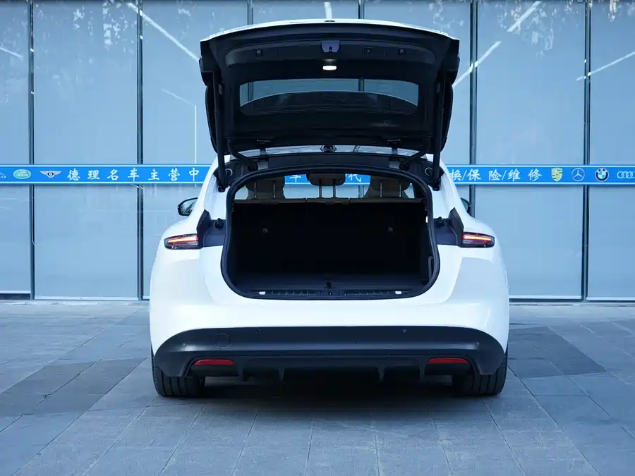 900x675_0_q87_c42_autohomecar__ChxpVWk04euAL5JCAAcnuAAbHPs632.jpg.webp Used NIO ET5T 2024 model 75kWh Touring