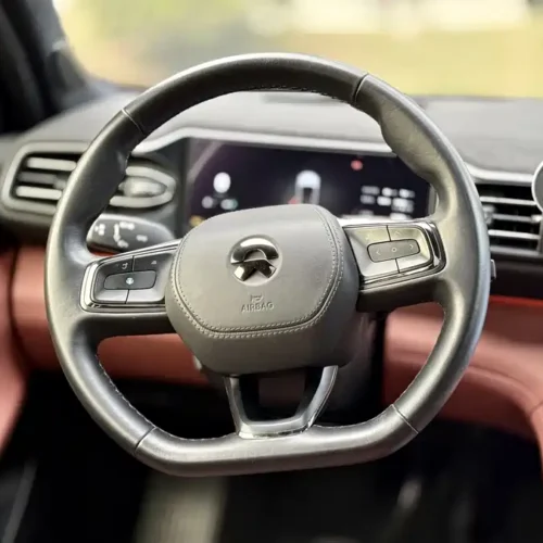 900x675_0_q87_c42_autohomecar__ChxpVWk1EgKAIIasAAZczcQSQpw017.jpg.webp Used NIO EC6 2020 440KM Performance Edition