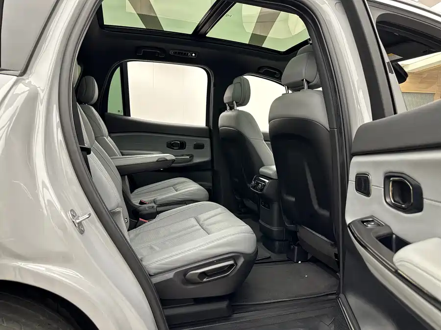 900x675_0_q87_c42_autohomecar__ChxpVWk1G7WAME3YAAiHHFhKwf0497.jpg.webp Used NIO ES8 2020 580KM six-seater version