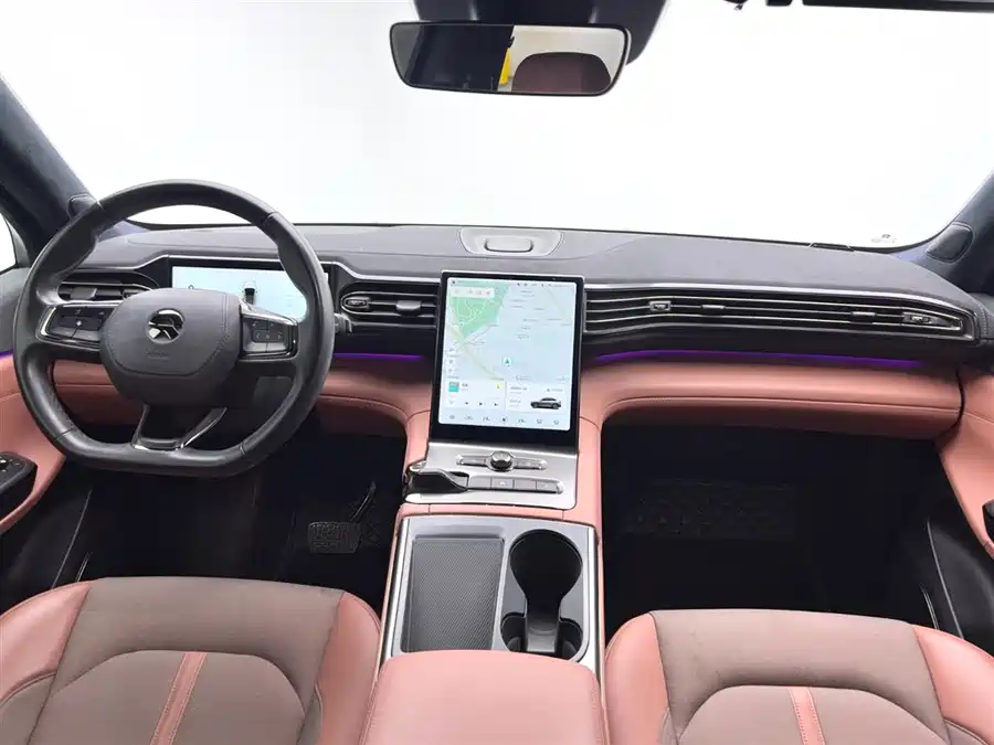 900x675_0_q87_c42_autohomecar__ChxpVWk1OzGASDSRAAF5_Ukoba8399.jpg.webp Used NIO EC6 2020 465KM Sports Edition