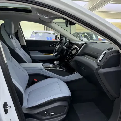 900x675_0_q87_c42_autohomecar__ChxpVWk1Q6GAGQQ0AAf8keylcyg134.jpg.webp Used Hongqi HS3 PHEV 2025 117km Jinwei Edition