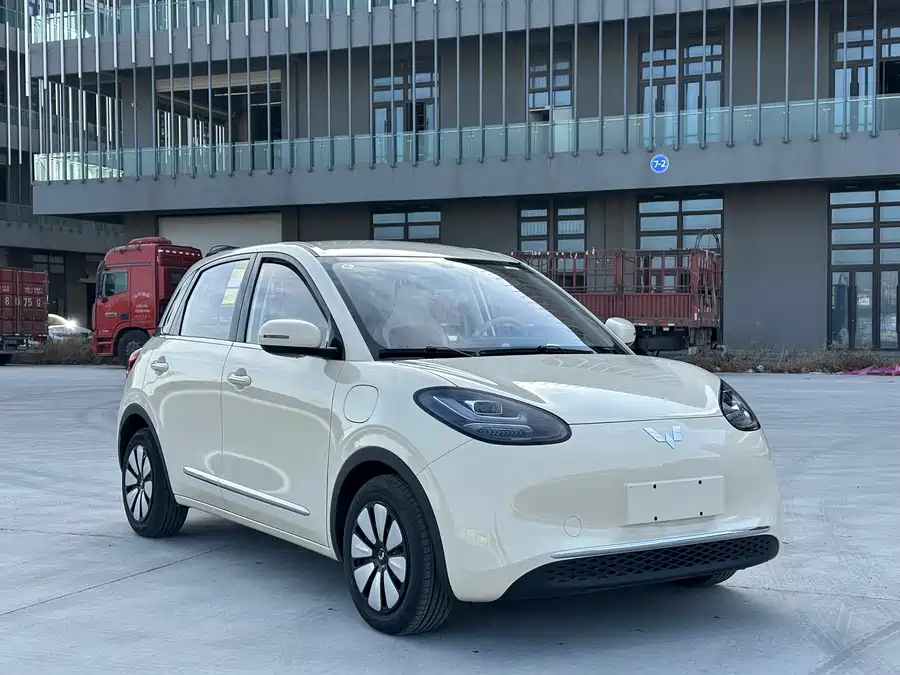 Used Wuling Bingo 2025 model 333km Yuexiang model