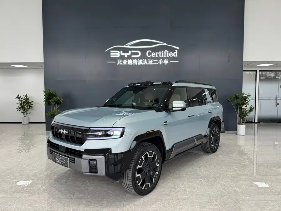 900x675_0_q87_c42_autohomecar__ChxpVWk3jfeAVGzzAAe9hLALeu8909.jpg.webp Used BYD Leopard 8 2025 Zhiyong flagship version 7 seats