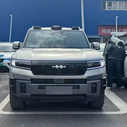 900x675_0_q87_c42_autohomecar__ChxpVWk46e-AXvg-AAVxYjuq0Lw096.jpg.webp Used BYD Leopard 8 2025 Zhiyong flagship version 7 seats