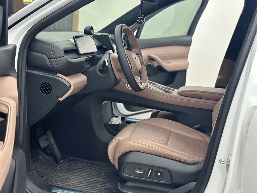 Used NIO ES6 2023 model 75kWh