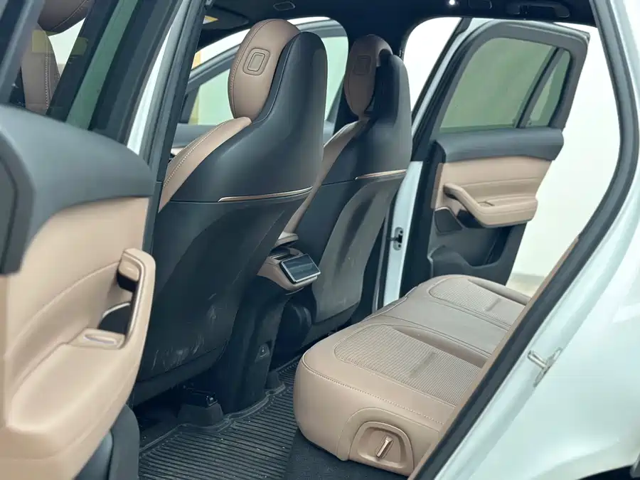 Used NIO ES6 2023 model 75kWh