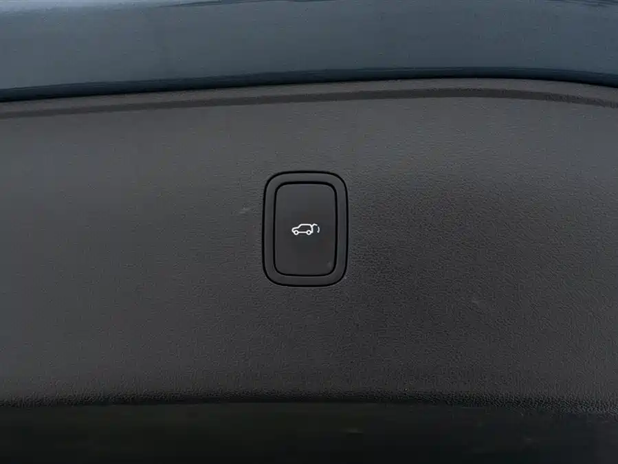 900x675_0_q87_c42_autohomecar__ChxpVWk6KYGAVzsFAAFb0CUaujE800.jpg.webp Used HUAWEI AITO M7 2024 1.5T Intelligent Driving Four-wheel Drive Pro Version 5 Seats