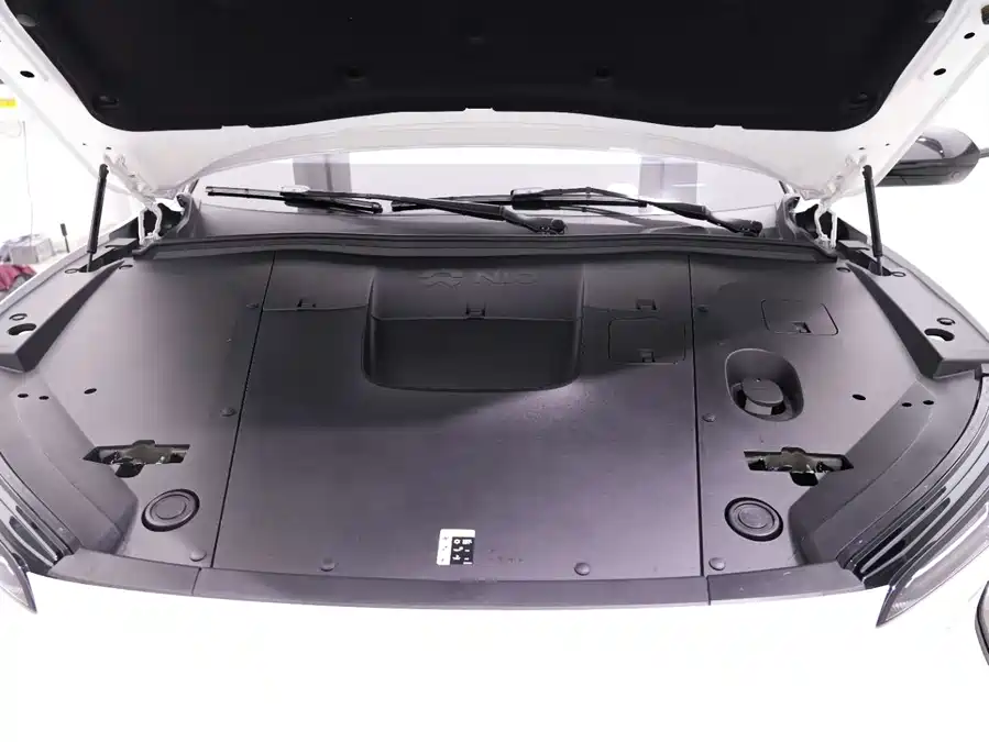 Used NIO ES6 2024 model 75kWh