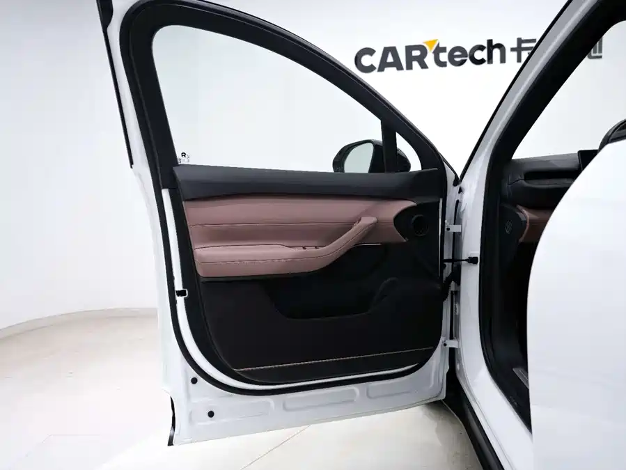 Used NIO ES6 2024 model 75kWh