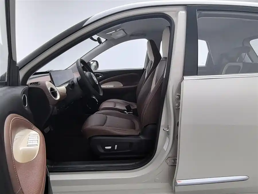 900x675_0_q87_c42_autohomecar__ChxpVWk6o5aAIA5hAAGXuNVur84170.jpg.webp Used Wuling Bingo 2023 model 333km Lingxi Internet+ model