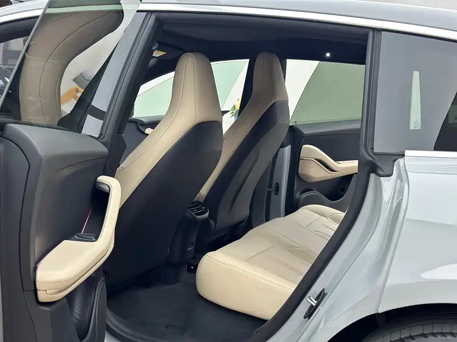 900x675_0_q87_c42_autohomecar__ChxpVWk76LGAYDGrAAZiyyNgp5U791.jpg.webp Used NIO ET5T 2024 model 75kWh Touring