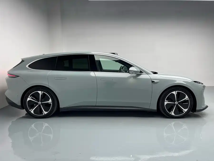 900x675_0_q87_c42_autohomecar__ChxpVWk7cOeAGduIAASrNT2EB4U612.jpg.webp Used NIO ET5T 2024 model 75kWh Touring