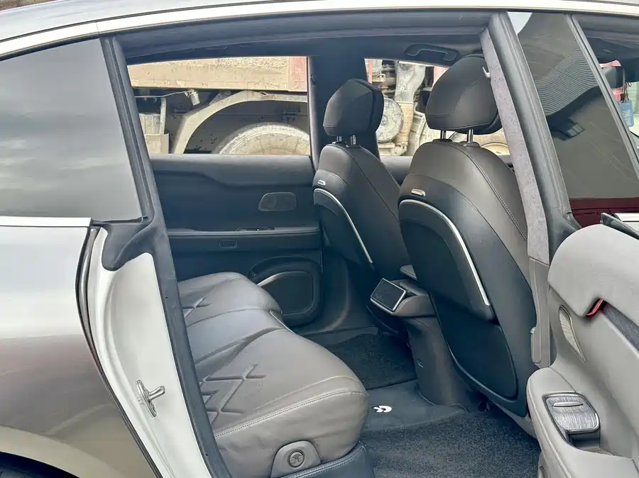 900x675_0_q87_c42_autohomecar__ChxpVWk7mAKAAB69AAQUYaRoRis285.jpg.webp Used NIO ET7 2022 model 100kWh first edition