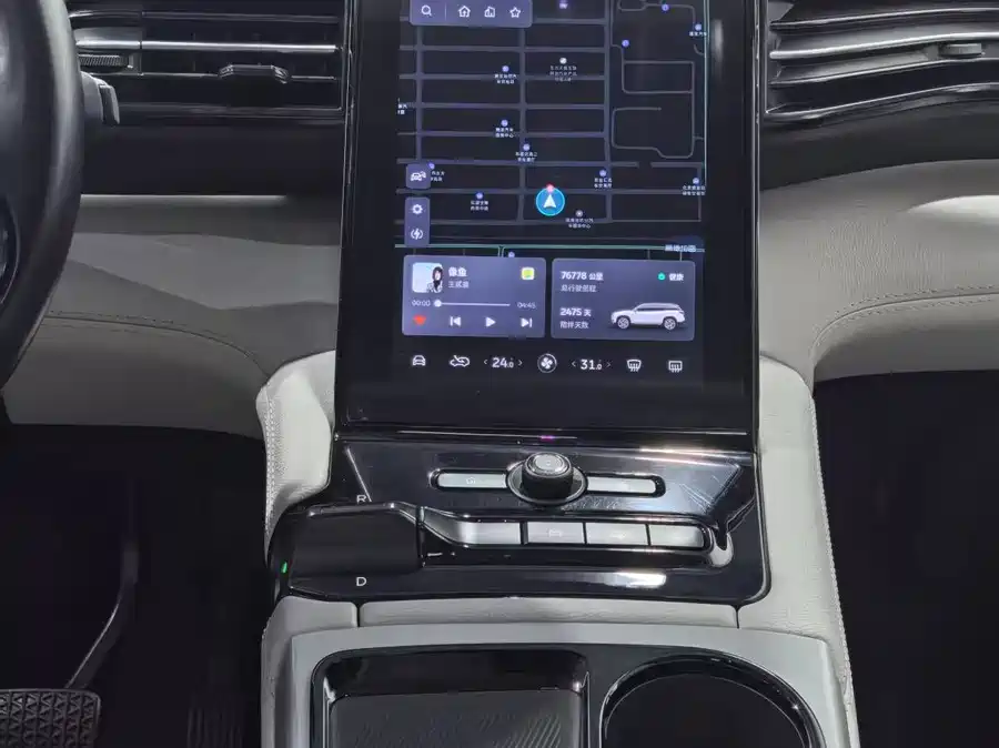 900x675_0_q87_c42_autohomecar__ChxpVWk7pe-AO1WLAAL3JqJQ9ko431.jpg.webp Used NIO ES8 2018 model 355KM baseline version seven-seater version