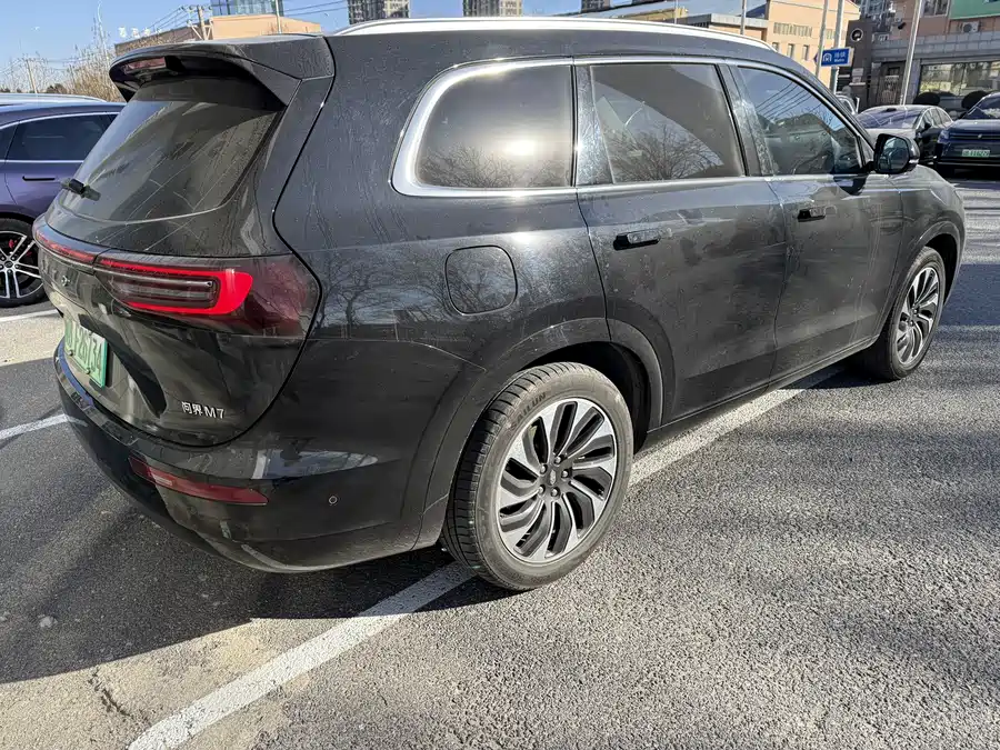 900x675_0_q87_c42_autohomecar__ChxpVWk8_PqAGZ_FABCL0ABu8DM929.jpg.webp Used HUAWEI AITO M7 2022 1.5T four-wheel drive luxury version