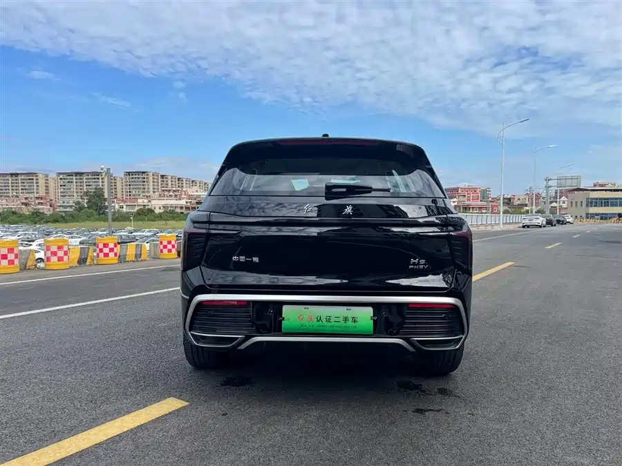 900x675_0_q87_c42_autohomecar__ChxpVWkAJ2aAS-AwAAI4aOdqDC4576.jpg.webp Used Hongqi HS3 PHEV 2024 115km Jinwei Edition