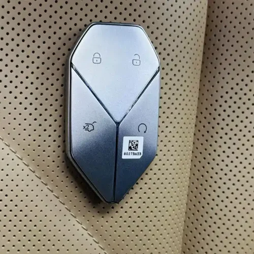 900x675_0_q87_c42_autohomecar__ChxpVWkOqdWALySaAAb2MhR0PLM492.jpg.webp Used BYD Leopard 8 2025 Zhiyong flagship version 7 seats