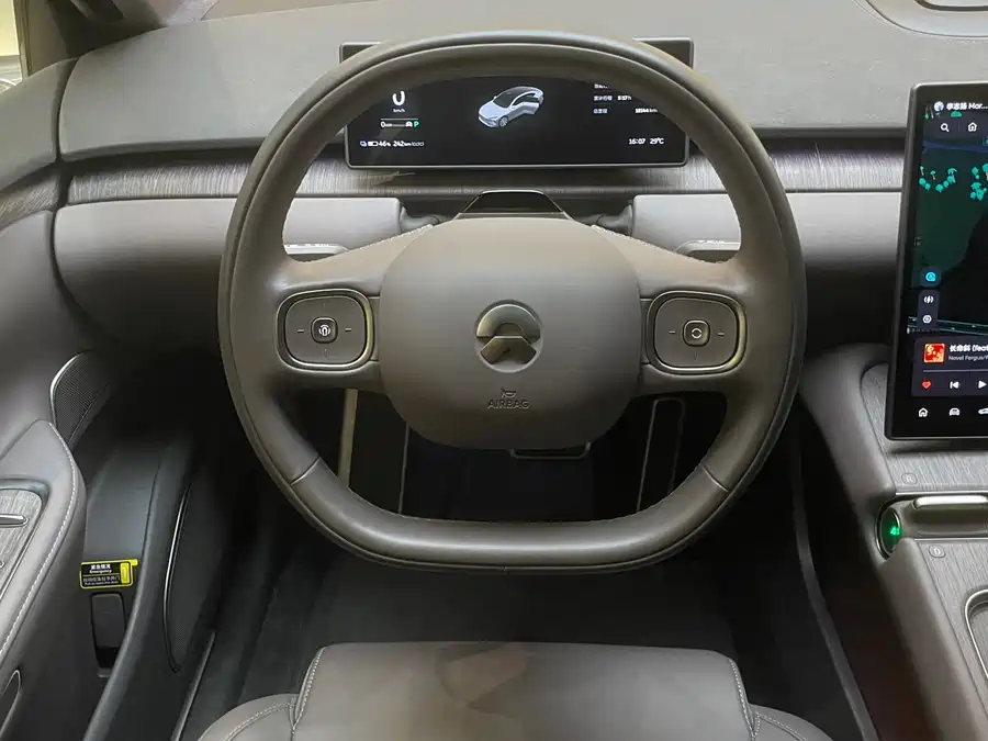 900x675_0_q87_c42_autohomecar__ChxpVWkPA8eAPODtAAZ9Ro-1GPI805.jpg.webp Used NIO ET7 2024 75kWh Executive Signature Edition