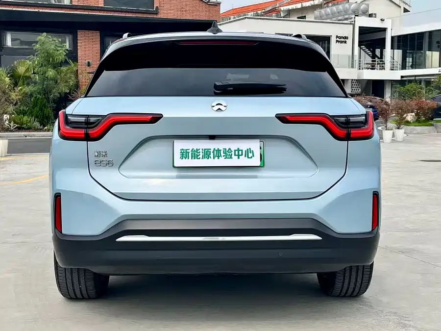 900x675_0_q87_c42_autohomecar__ChxpVWkRWyuAVsnMAAdOz6u90EQ205.jpg.webp Used NIO ES6 2020 600KM Sports Edition