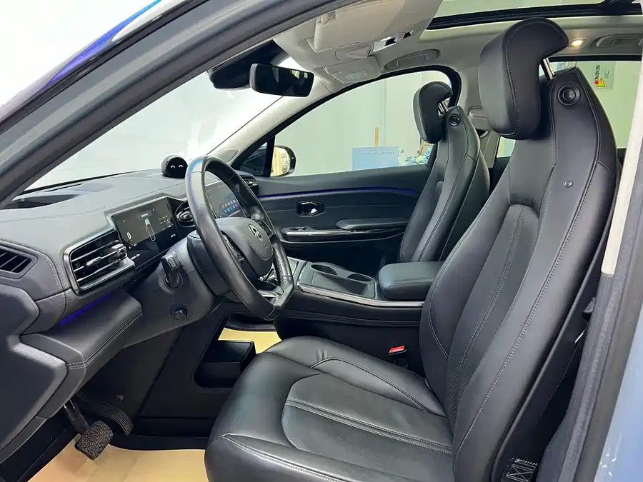 900x675_0_q87_c42_autohomecar__ChxpVWkS8-eALXrqAAlOSFhx7_0555.jpg.webp Used NIO ES6 2020 600KM Sports Edition