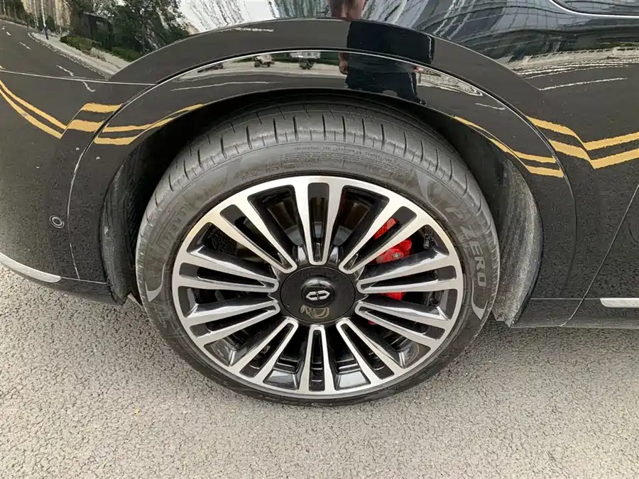 900x675_0_q87_c42_autohomecar__ChxpVWkSkseAEWLBAAMqNNsRYBw318.jpg.webp Used AITO M9 2024 extended range Max version 42kWh 6-seater version