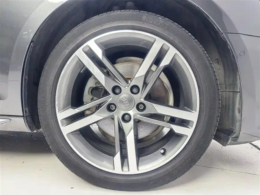 Used Audi A4L 2020 40 TFSI luxury and dynamic model