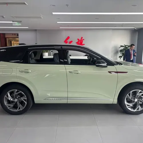 900x675_0_q87_c42_autohomecar__ChxpVWkWfMyAcOy6AAY0WcFLPfE924.jpg.webp Used Hongqi HS3 PHEV 2024 115km Jinwei Edition