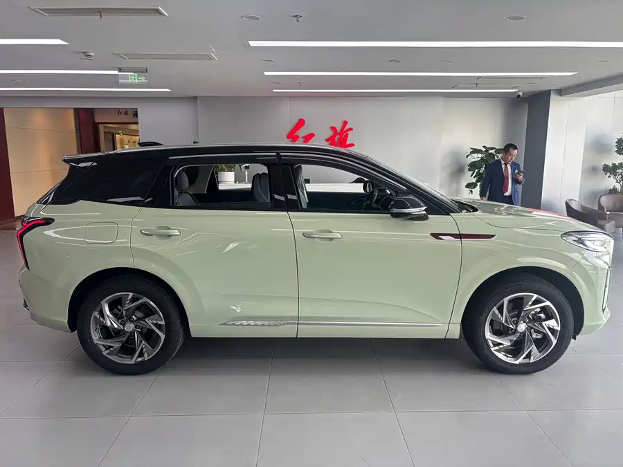 900x675_0_q87_c42_autohomecar__ChxpVWkWfMyAcOy6AAY0WcFLPfE924.jpg.webp Used Hongqi HS3 PHEV 2024 115km Jinwei Edition