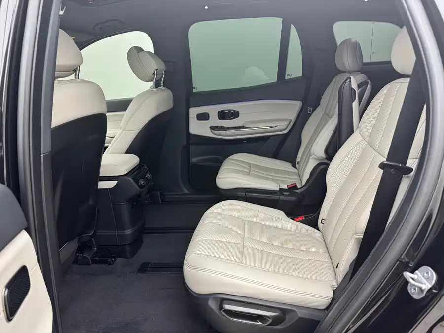 900x675_0_q87_c42_autohomecar__ChxpVWkYIqaAbTXHAAgFF7YzWSY726.jpg.webp Used NIO ES8 2020 450KM six-seater version