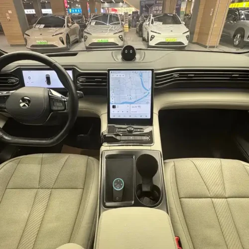 900x675_0_q87_c42_autohomecar__ChxpVWkYIqiAcpTjAAuO8Pc1EKI033.jpg.webp Used NIO ES8 2020 450KM six-seater version