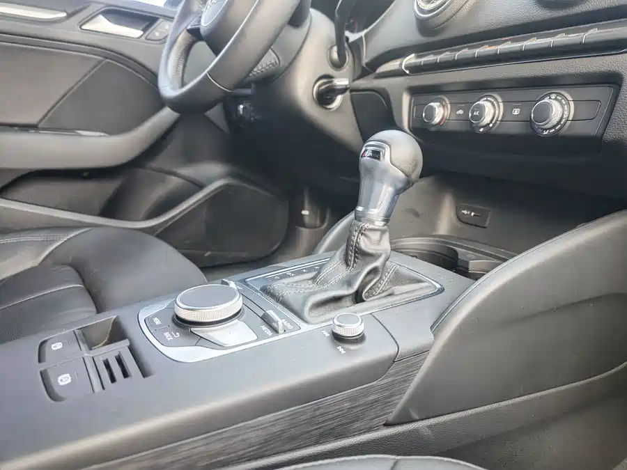 Used Audi A3 2020 Limousine 35 TFSI Enterprising National V