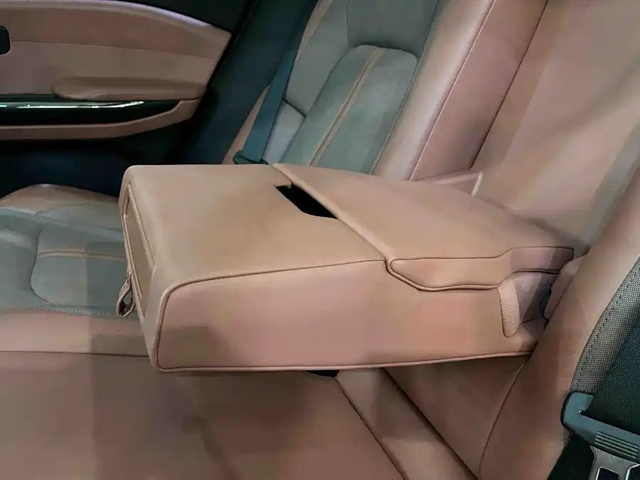 900x675_0_q87_c42_autohomecar__ChxpVWkZOGeAF0H7AAOuIJd6tK0904.jpg.webp Used NIO EC6 2020 430KM Sports Edition