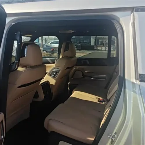 900x675_0_q87_c42_autohomecar__ChxpVWk_3XiAebVVAAFI-8VWff0311.jpg.webp Used BYD Leopard 8 2025 Zhiyong flagship version 7 seats