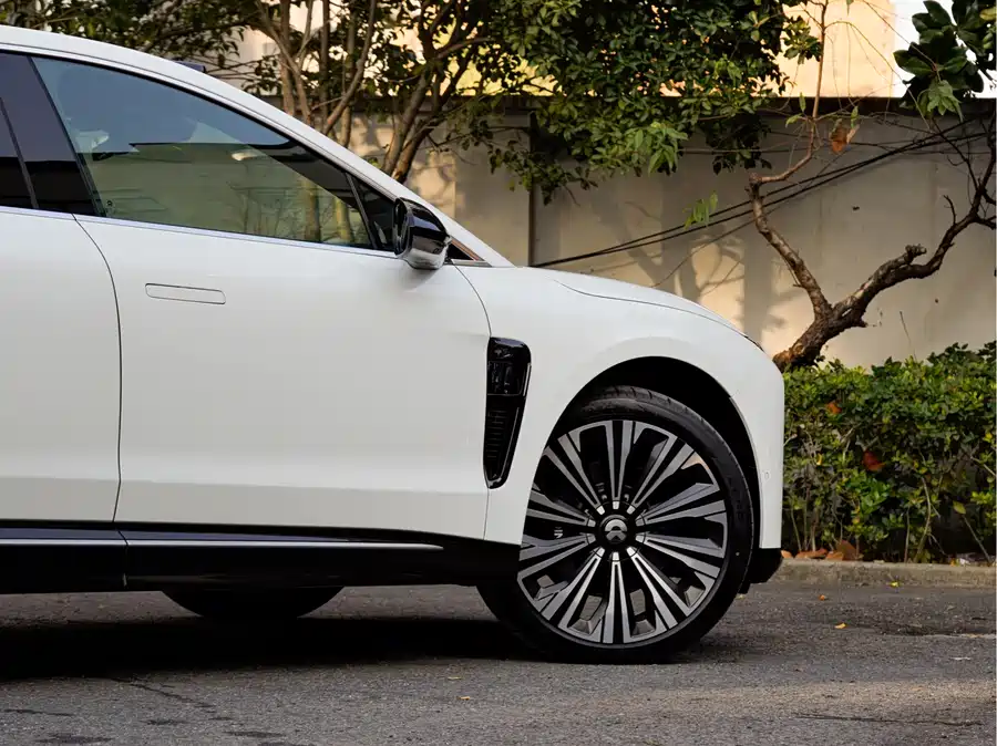 900x675_0_q87_c42_autohomecar__ChxpVWk_84yAE04yAAkzHLbWLE0789.jpg.webp Used NIO ET9 2025 model 102kWh