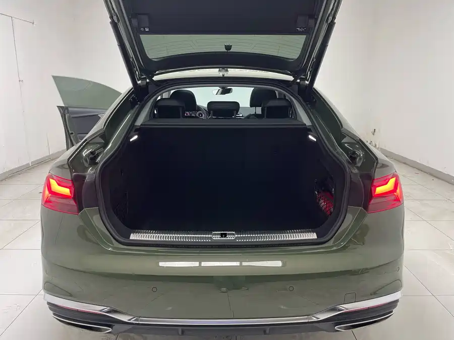 900x675_0_q87_c42_autohomecar__ChxpVWkadY6AeRZtAAZp32If0cg071.jpg.webp Used Audi A5 (Imported) 2024 Sportback 40 TFSI Fashionable and Dynamic