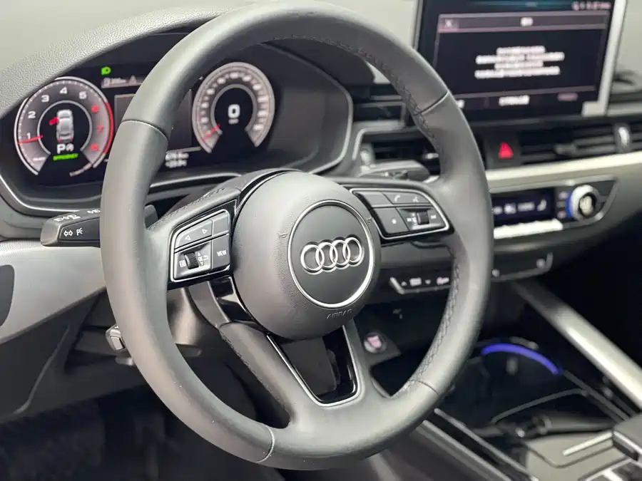 900x675_0_q87_c42_autohomecar__ChxpVWkadYeAUj37AAew7FbwTuQ264.jpg.webp Used Audi A5 (Imported) 2024 Sportback 40 TFSI Fashionable and Dynamic