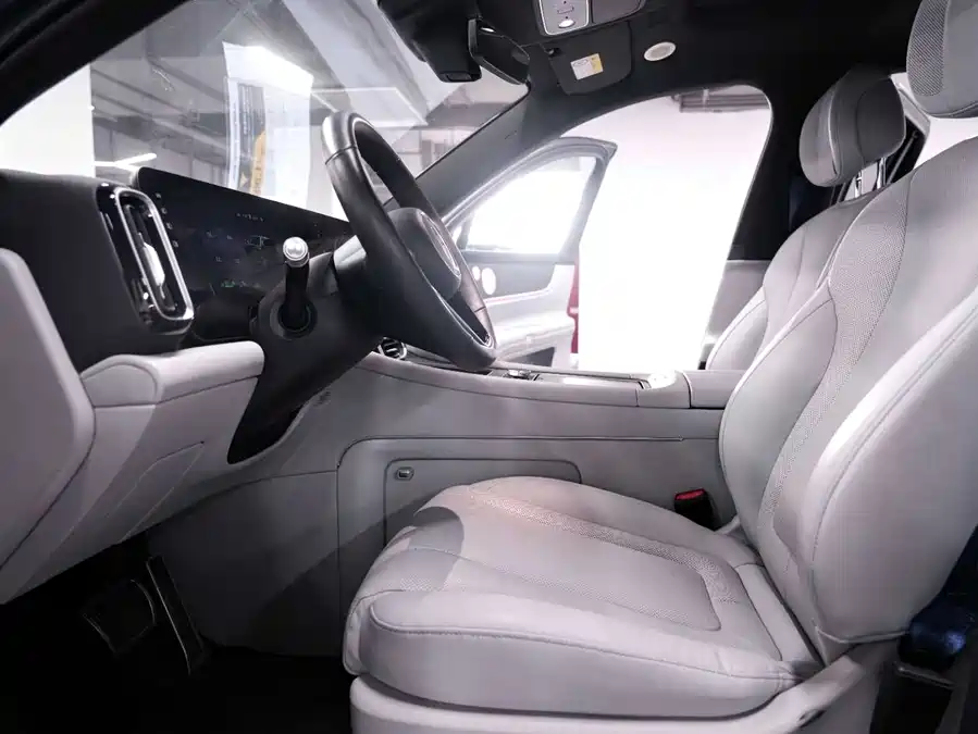 Used AITO M9 2024 extended range Ultra version 42kWh 6-seater version