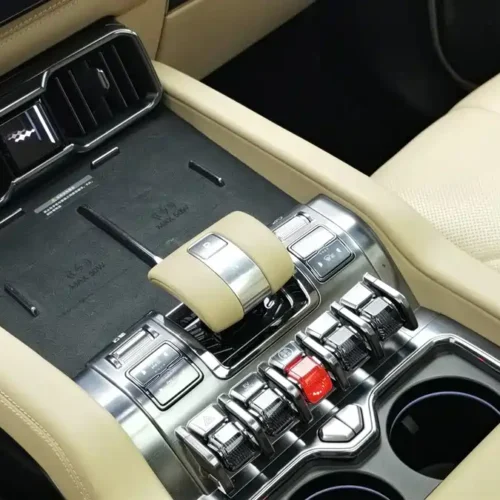 900x675_0_q87_c42_autohomecar__ChxpVWkdXOaAGr-NAAIBhiR7BqE321.jpg.webp Used BYD Leopard 8 2025 Zhiyong flagship version 7 seats