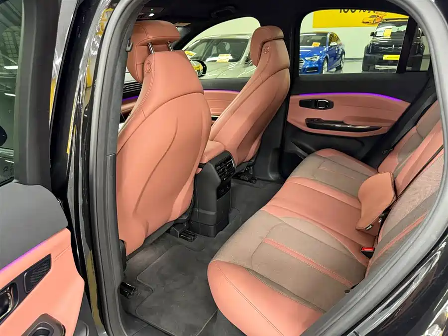 900x675_0_q87_c42_autohomecar__ChxpVWkdjGmAbqSgAAITM_GDHBw383.jpg.webp Used NIO EC6 2020 430KM Sports Edition