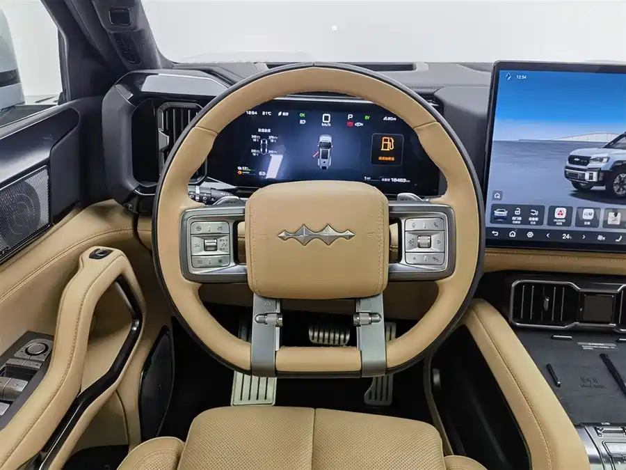 Used BYD Leopard 8 2025 Zhiyong flagship version 7 seats