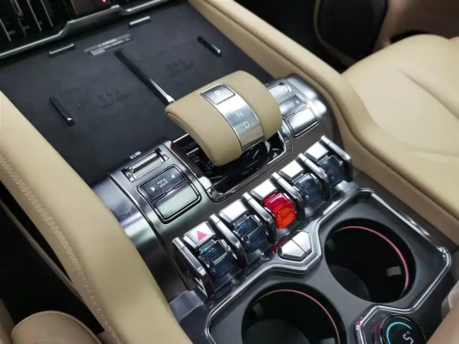 Used BYD Leopard 8 2025 Zhiyong flagship version 7 seats