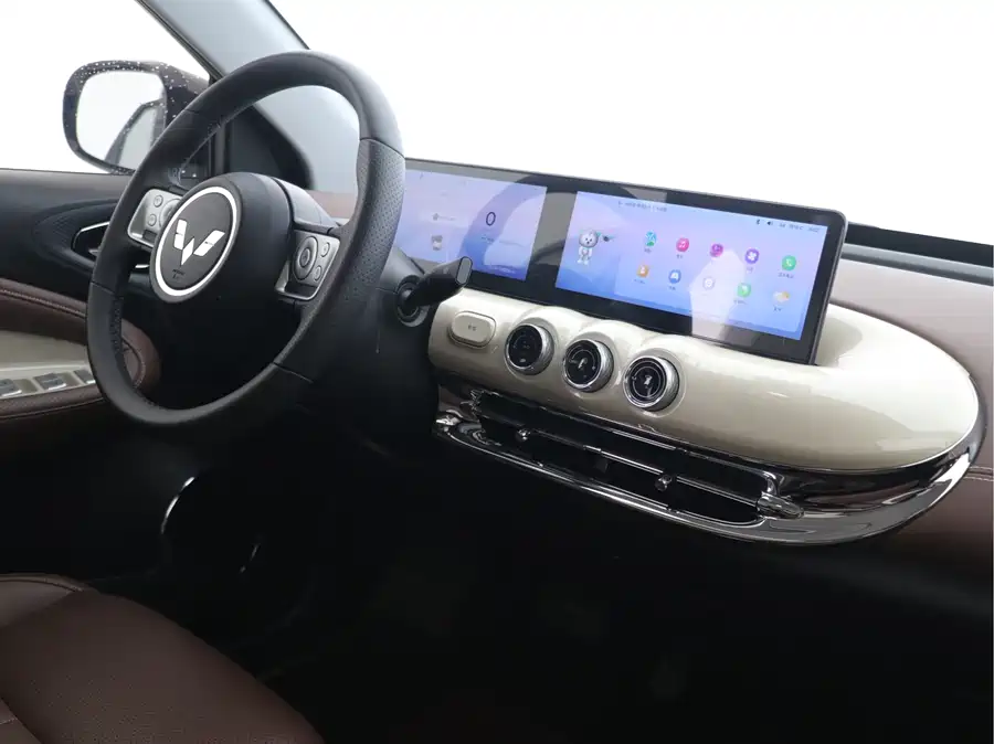 Used Wuling Bingo 2023 model 333km Lingxi Internet+ model