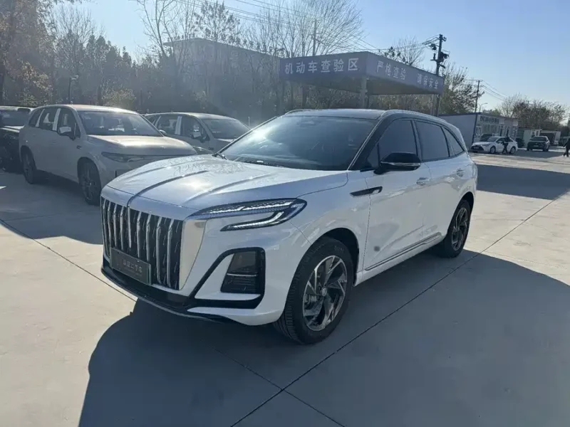 900x675_0_q87_c42_autohomecar__ChxpVWkeu9KAbyRVAAYyc916lZU935.jpg.webp Used Hongqi HS3 PHEV 2024 115km Jinwei Edition